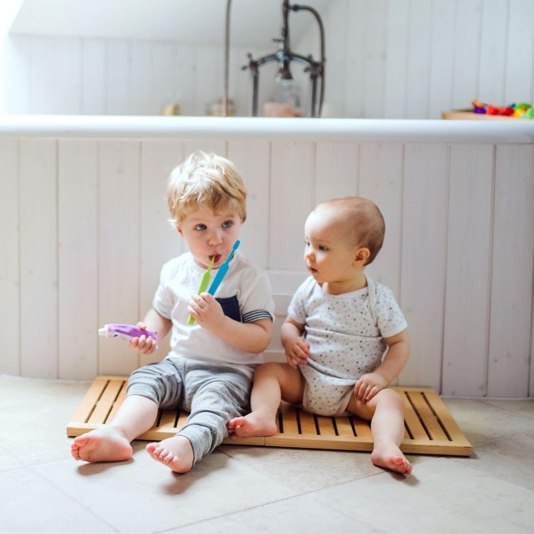 Como cuidar los dientes de leche de su bebé