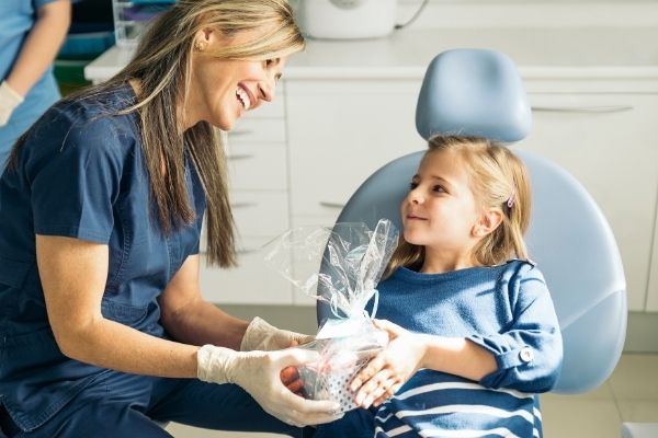 Cuanto tarda una caries en destruir el diente